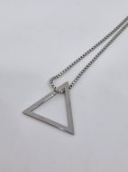 Collier argenté triangle moyen 